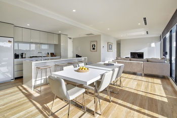 381 Cremorne - Accommodation Perth 28