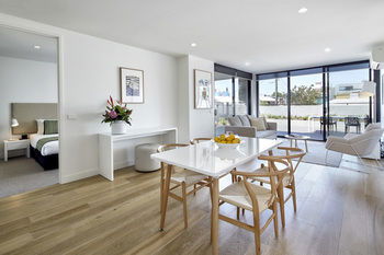 381 Cremorne - Accommodation Perth 43