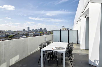 381 Cremorne - Accommodation Perth 48