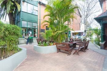The Village Glebe - Hostel - Accommodation Perth 2