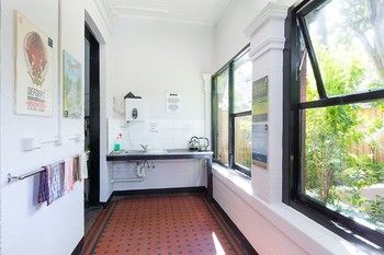 The Village Glebe - Hostel - Accommodation Perth 8