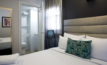 Hotel Challis - Accommodation Perth 6