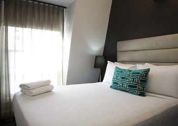 Hotel Challis - Accommodation Perth 7