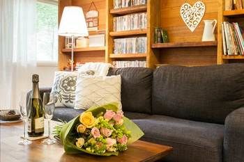 A Cottage In The Forest - Perth Resorts 2