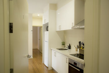 City Edge Town Apartments - Accommodation Perth 9