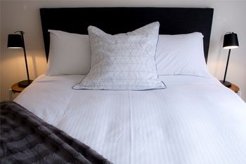 City Edge Town Apartments - Accommodation Perth 14