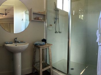 Phoenix Eumundi Bed & Breakfast - Accommodation Perth 5