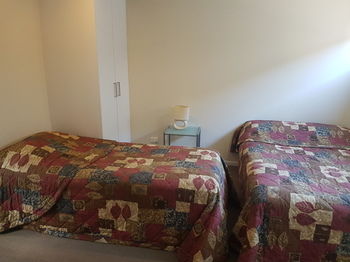 Bentley Waterfront Motel & Cottages - Accommodation Perth 26