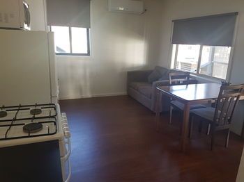 Bentley Waterfront Motel & Cottages - Accommodation Perth 51