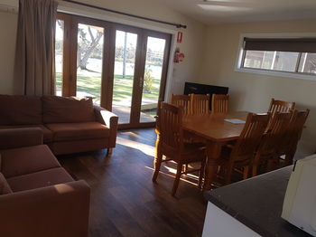 Bentley Waterfront Motel & Cottages - Accommodation Perth 57
