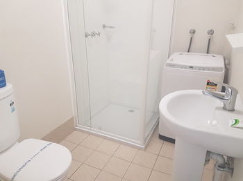 Bentley Waterfront Motel & Cottages - Accommodation Perth 70