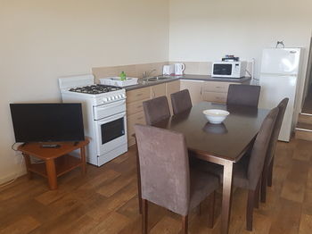 Bentley Waterfront Motel & Cottages - Accommodation Perth 74