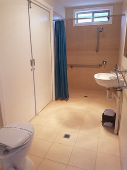 Bentley Waterfront Motel & Cottages - Accommodation Perth 79