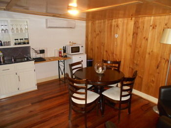A Twist Of Willow - Accommodation Perth 3