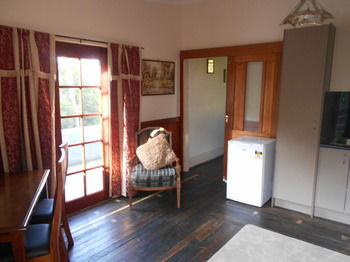 A Twist Of Willow - Accommodation Perth 7