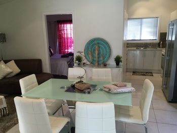 Sydney Executive Garden Villa - Accommodation Perth 7