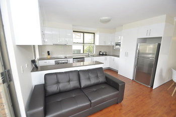 Balmain 1 Mont Furnished Apartment - Accommodation Perth 5