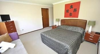 Castle Hill 60 Gil Furnished Apartment - Accommodation Perth 4