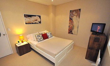 Glebe Furnished Apartments - Accommodation Perth 10