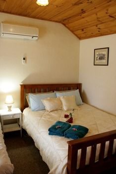 A Settler's Cottage - Accommodation Perth 5