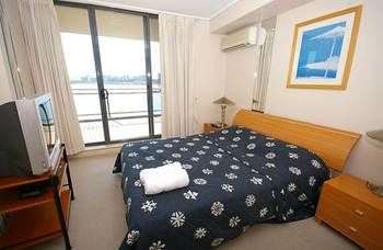 Homebush 122 Ben Furnished Apartment - Accommodation Perth 1