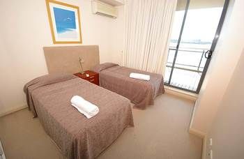 Homebush 122 Ben Furnished Apartment - Accommodation Perth 2