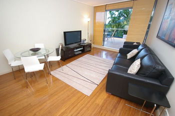 Homebush 133 Ben Furnished Apartment - Accommodation Perth 4