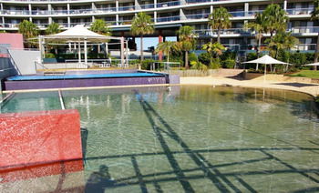 Homebush 3 Ben Furnished Apartment - Accommodation Perth 2