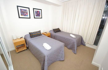 Homebush 3 Ben Furnished Apartment - Accommodation Perth 3