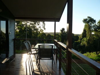 Bellthorpe Stays - Accommodation Perth 6
