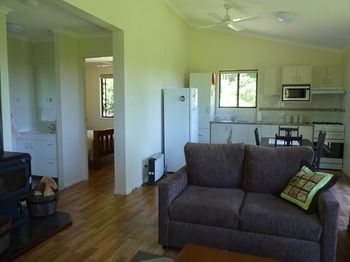 Bellthorpe Stays - Accommodation Perth 14