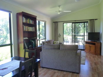 Bellthorpe Stays - Accommodation Perth 15