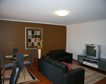 North Ryde 37 Cull Furnished Apartment - Accommodation Perth 11