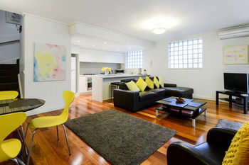 UrbanMinder @ Margeaux - Accommodation Perth 18