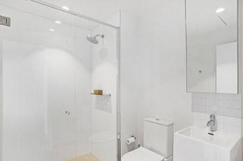 Serviced Apartments Melbourne - Accommodation Perth 6