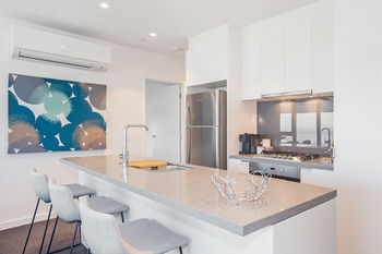 Serviced Apartments Melbourne - Accommodation Perth 12