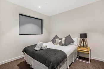 Serviced Apartments Melbourne - Accommodation Perth 35