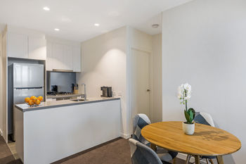 Serviced Apartments Melbourne - Accommodation Perth 37