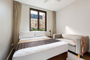 Sydney Space - Accommodation Perth 15