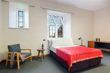 Sydney Space - Accommodation Perth 16