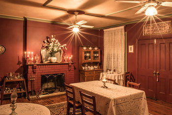Segenhoe Inn Historic Bed & Breakfast - Accommodation Perth 0