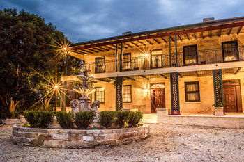 Segenhoe Inn Historic Bed & Breakfast - Accommodation Perth 4