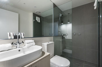 Playhouse Apartments - Accommodation Perth 4
