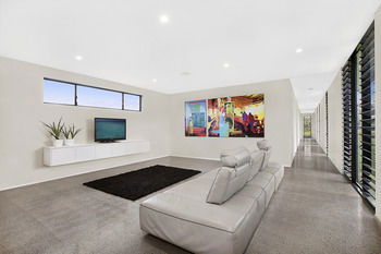 Zebula Gloucester - Accommodation Perth 5