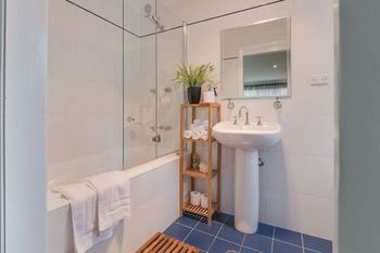 Mountainside B&B - Accommodation Perth 12