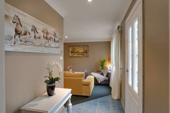 Mountainside B&B - Accommodation Perth 22