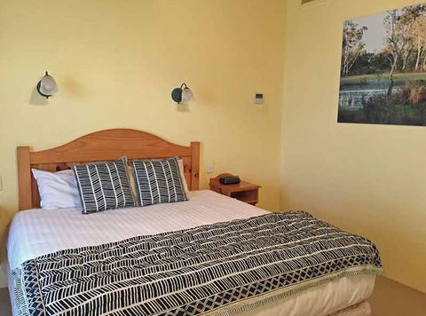Coonawarra Units - Accommodation Perth 0