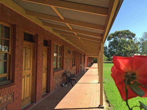 Coonawarra Units - Accommodation Perth 2