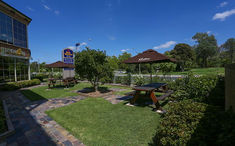 Best Western Plus Hovell Tree Inn - Accommodation Perth 2