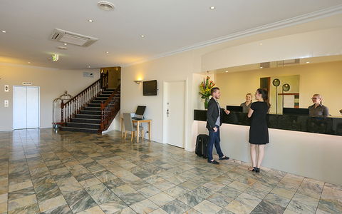 Best Western Plus Hovell Tree Inn - Accommodation Perth 7